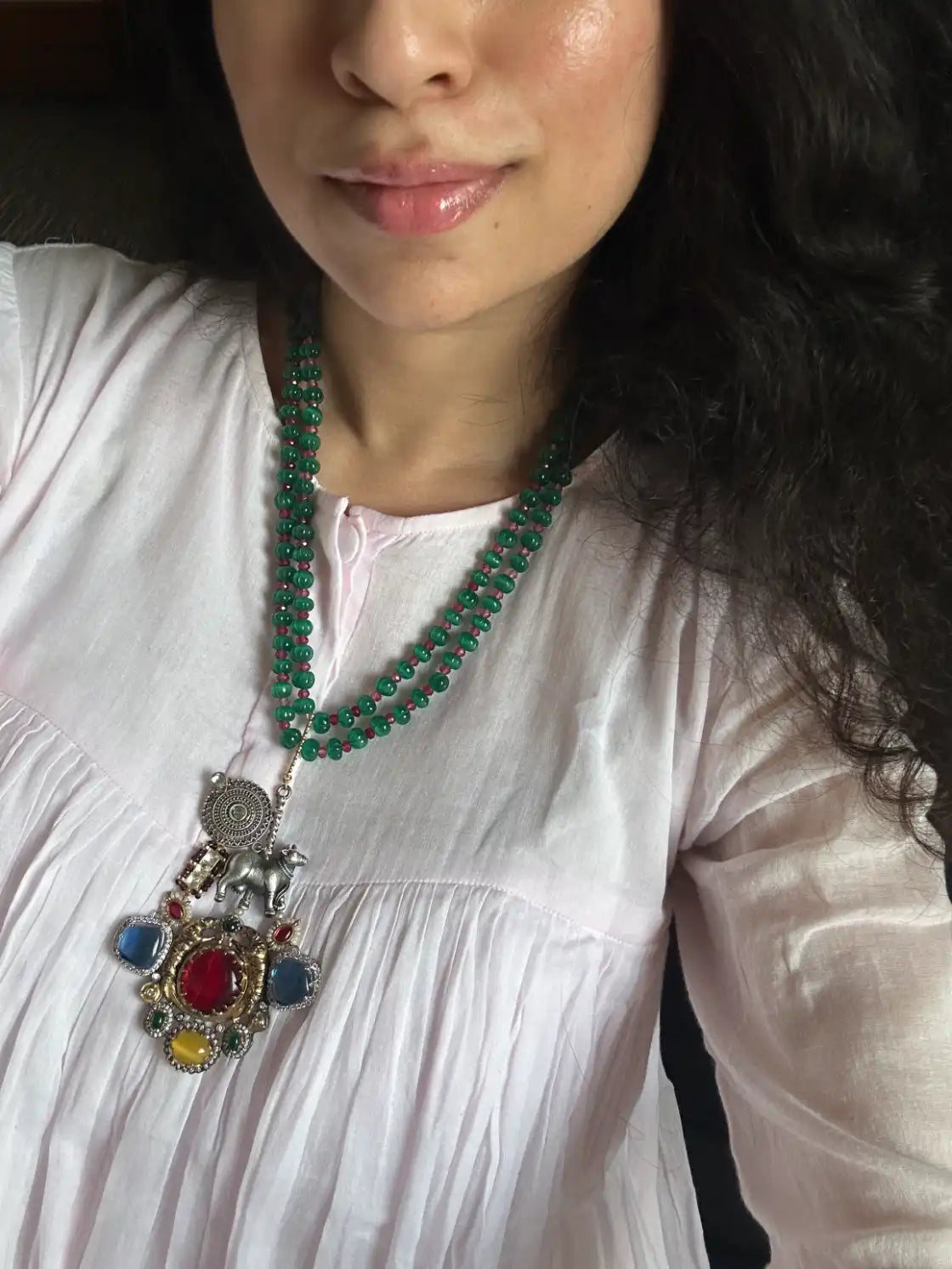 Duniya Neckpiece