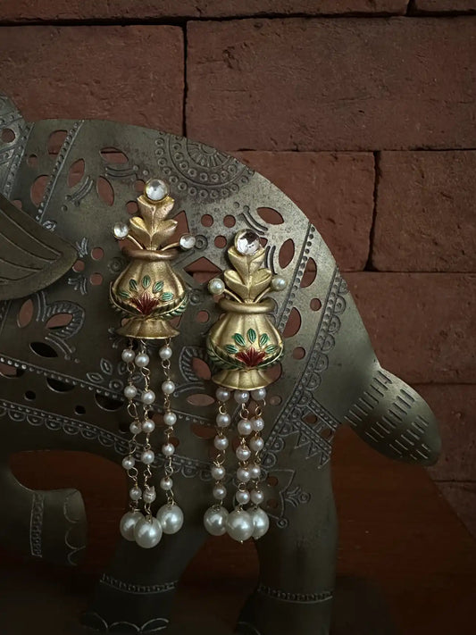 Matka Danglers