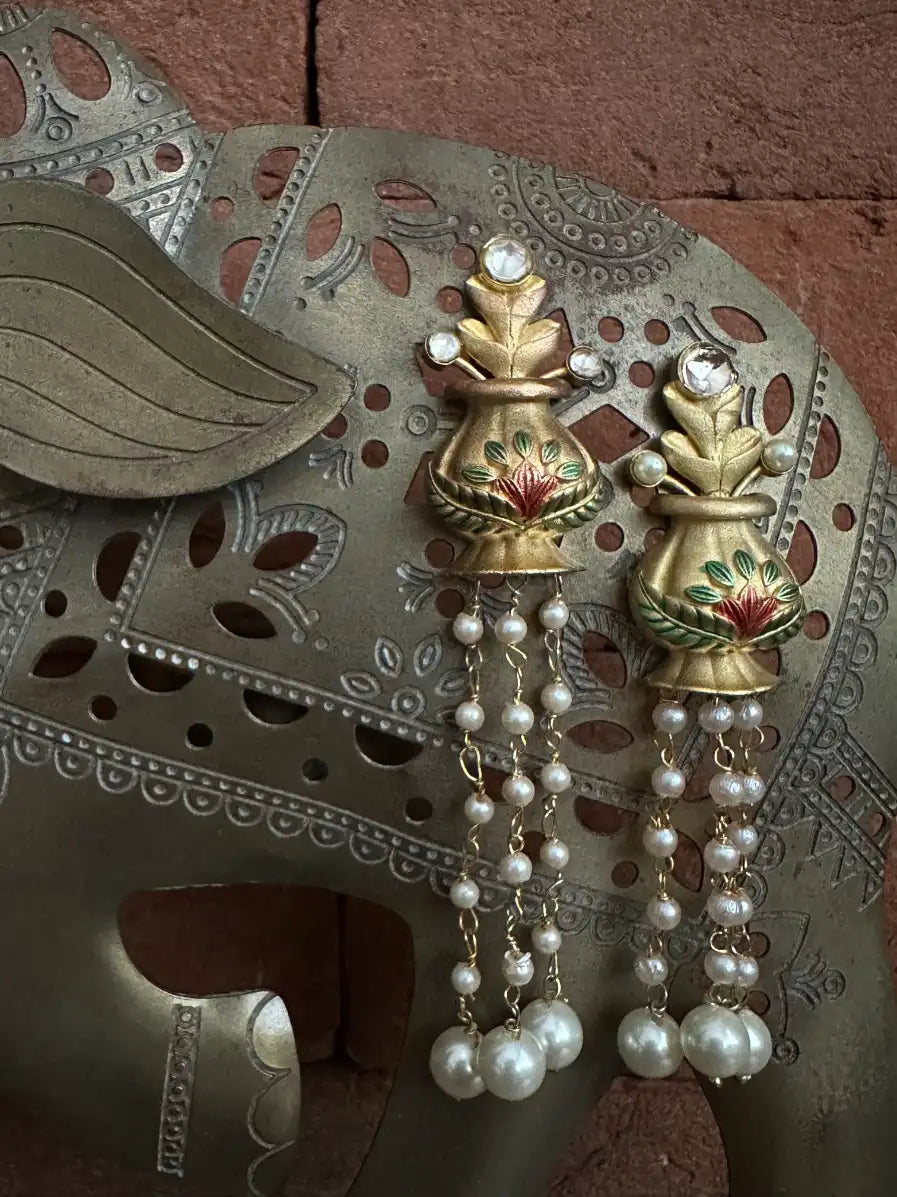 Matka Danglers