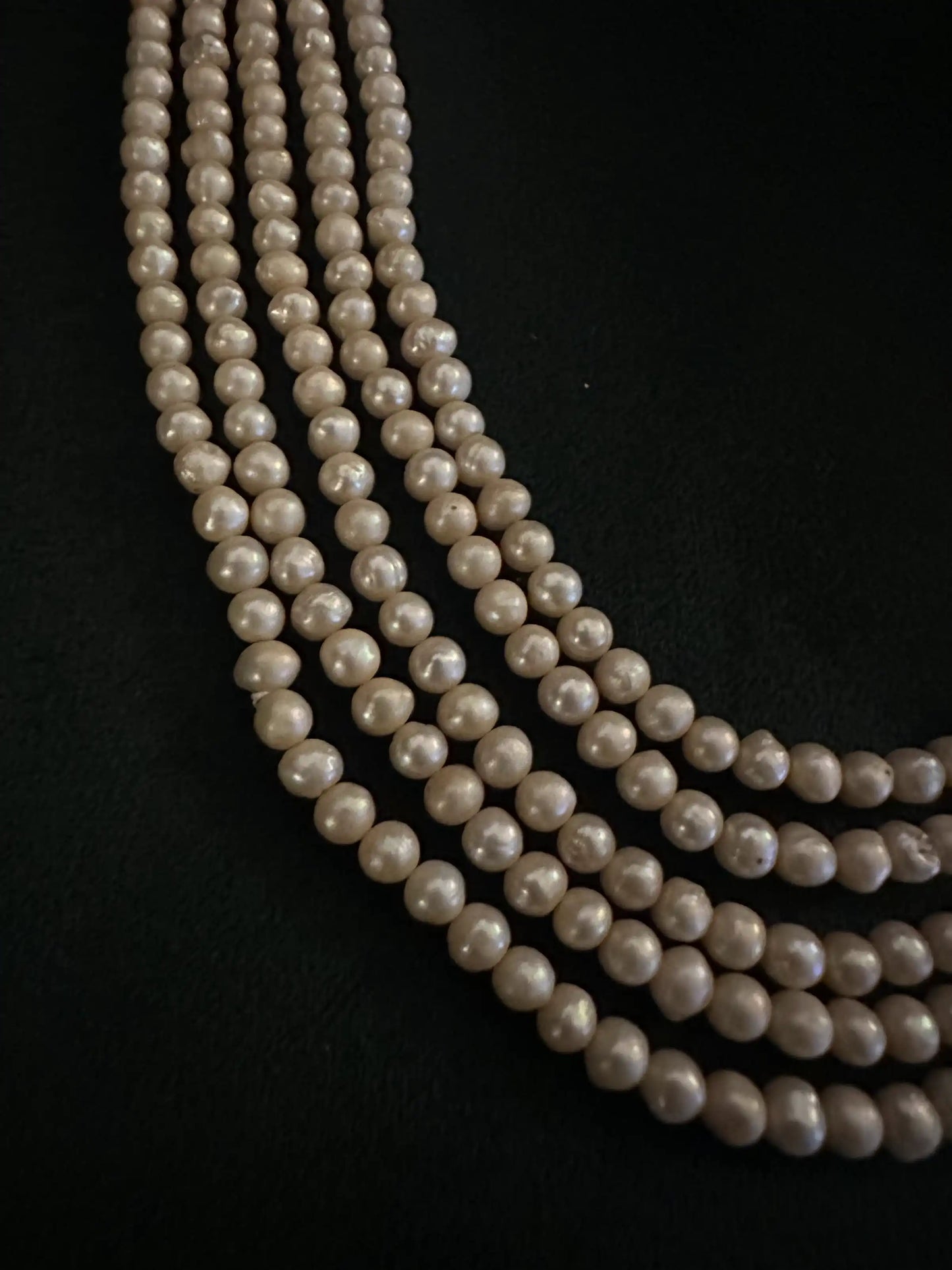 Maharani Paach Lada Moti Mala