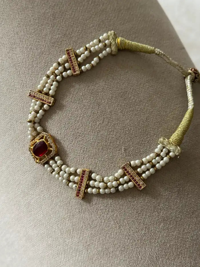 Avani Choker