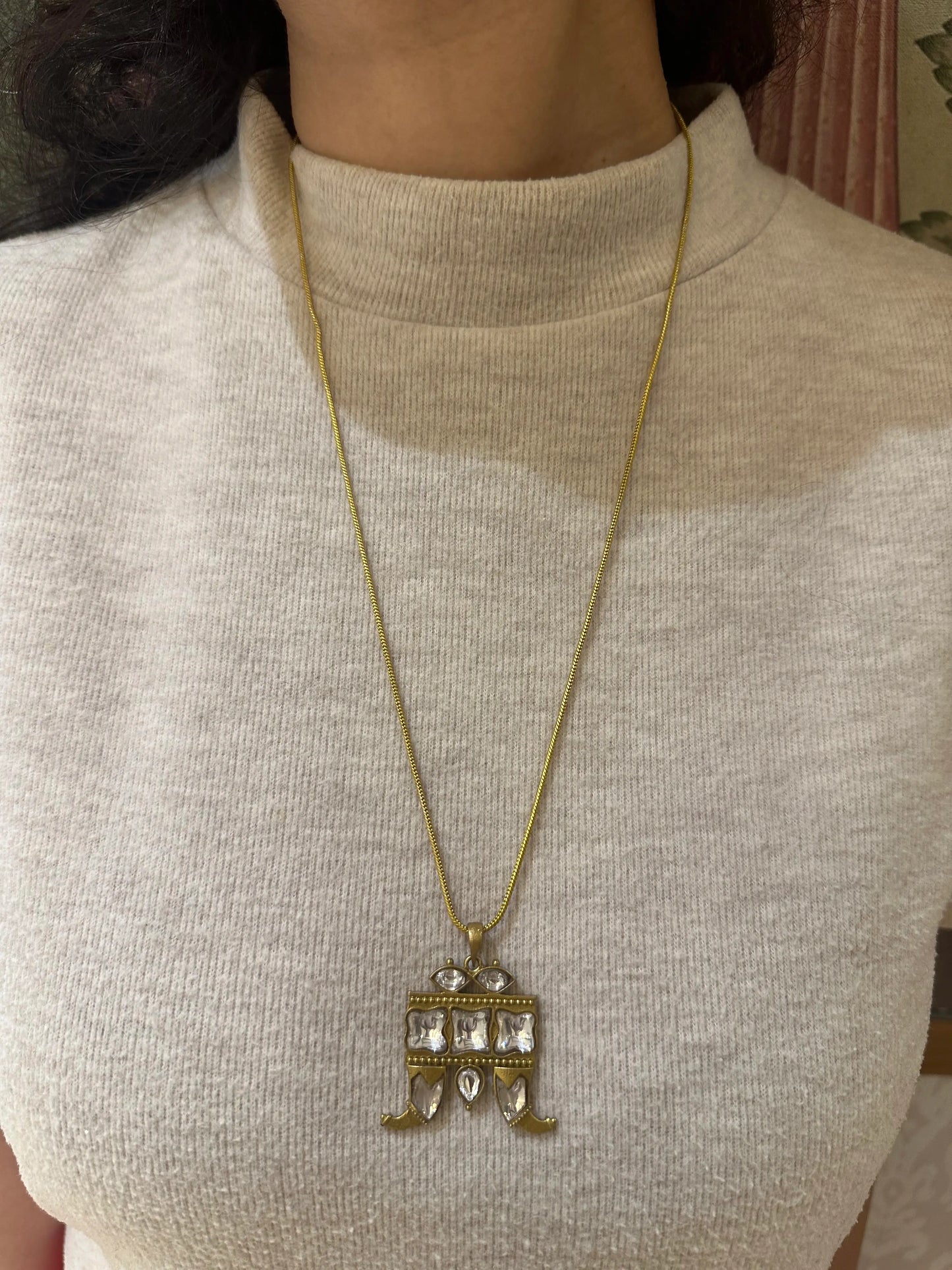 Andaaz Chain Pendant