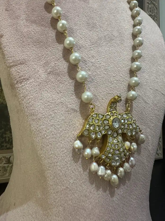 Baaz Pearl String