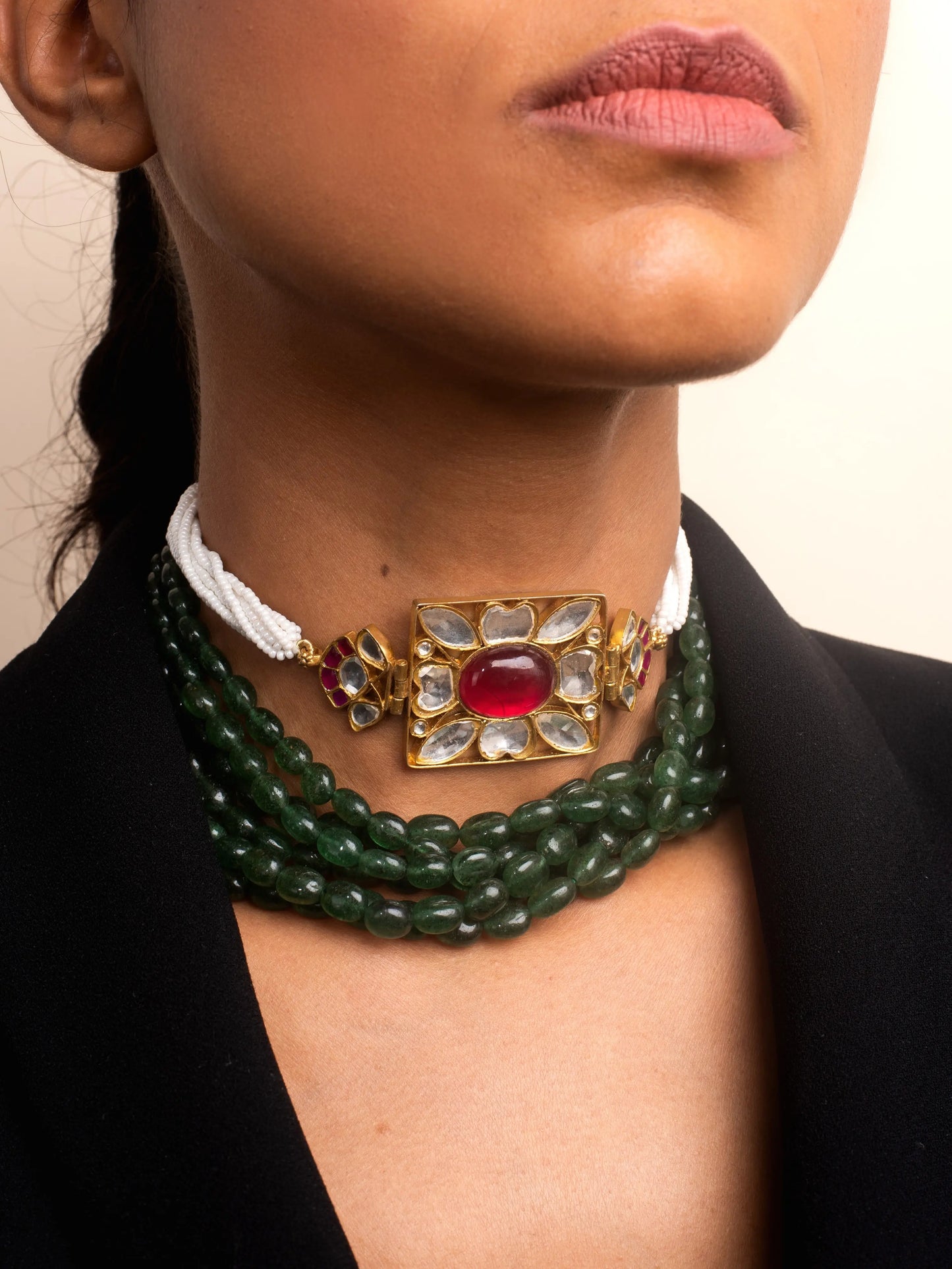 Heerapanna Neckpiece