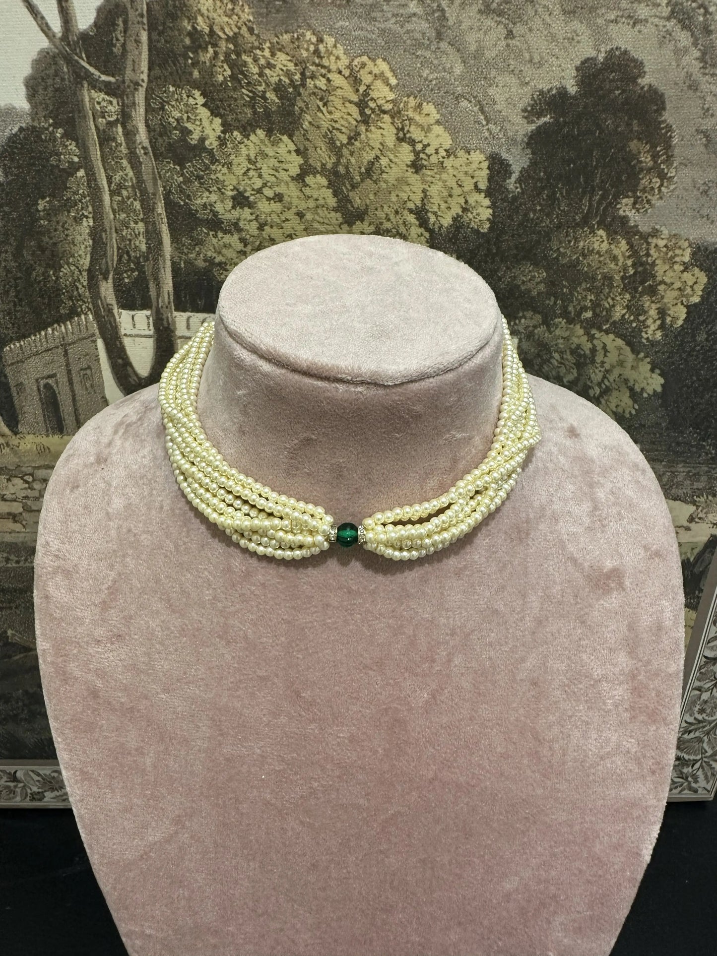 Sham Savere Neckpiece
